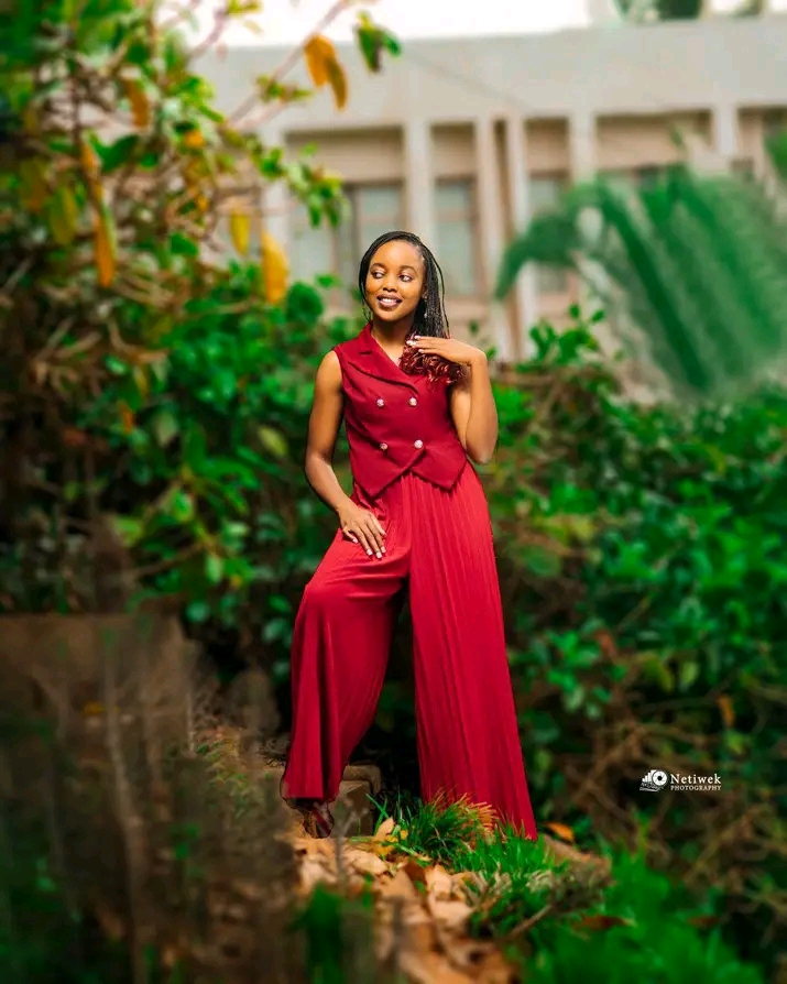 Outdoor fashion portrait